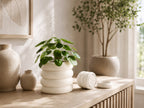 Ringa plantepotte med draenbund i Ivory white