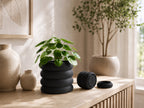Ringa plantepotte med draenbund i Midnight Black