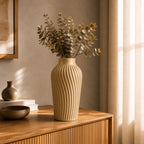 Runa rillet vase i Silk Gold