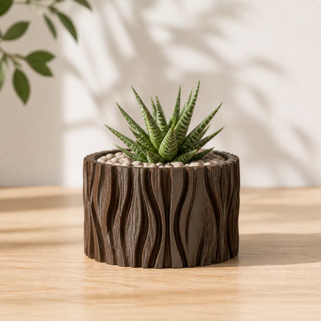 Stubbe boelget plantepotte i Walnut Wood